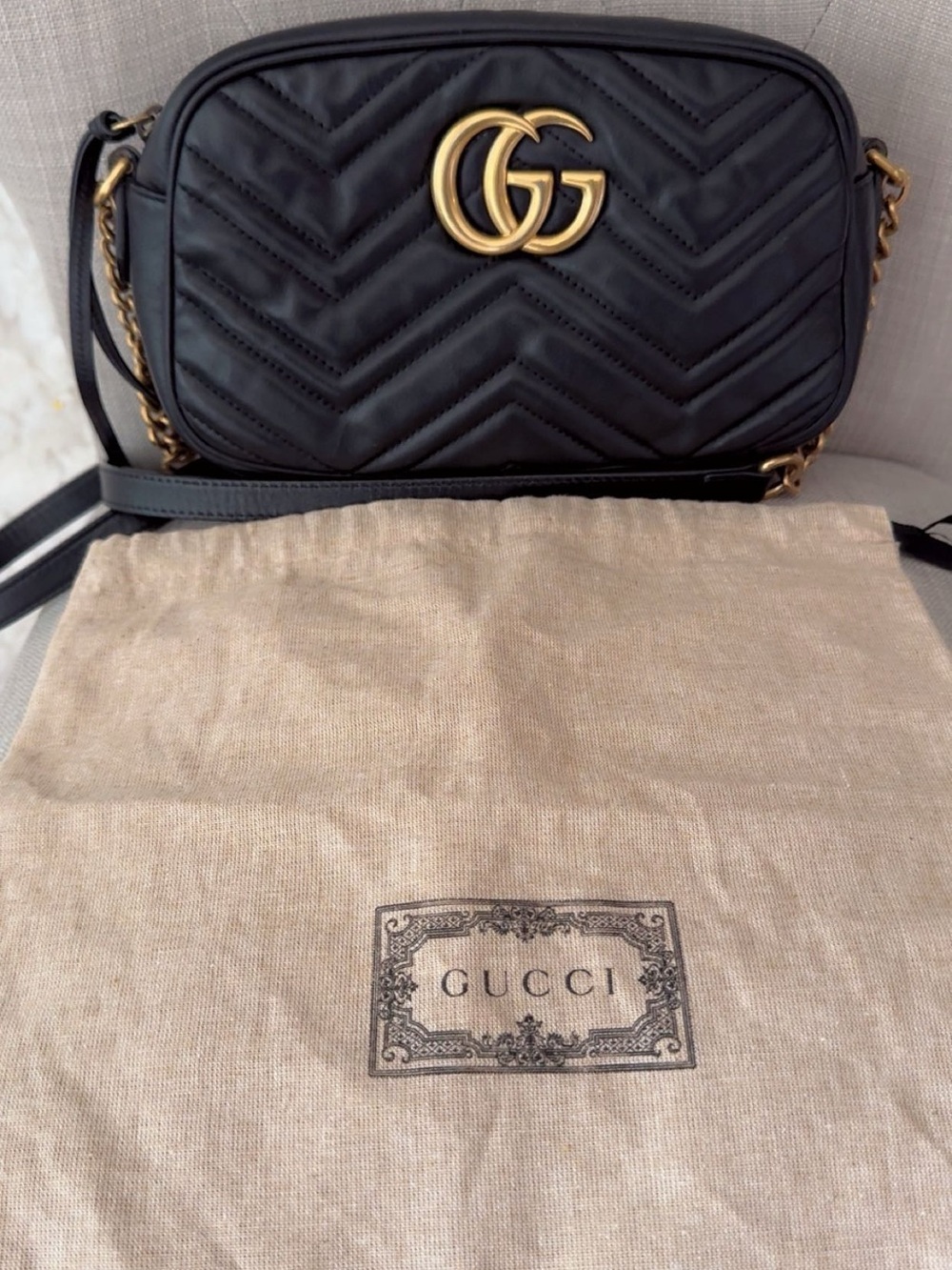 Gucci Black Chevron Leather Crossbody Bag with Gold GG - Picture 6 of 6